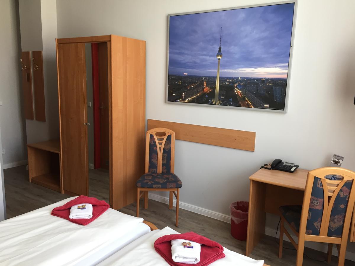 Siegfriedshof Hotel - Berlin — Photos 3
